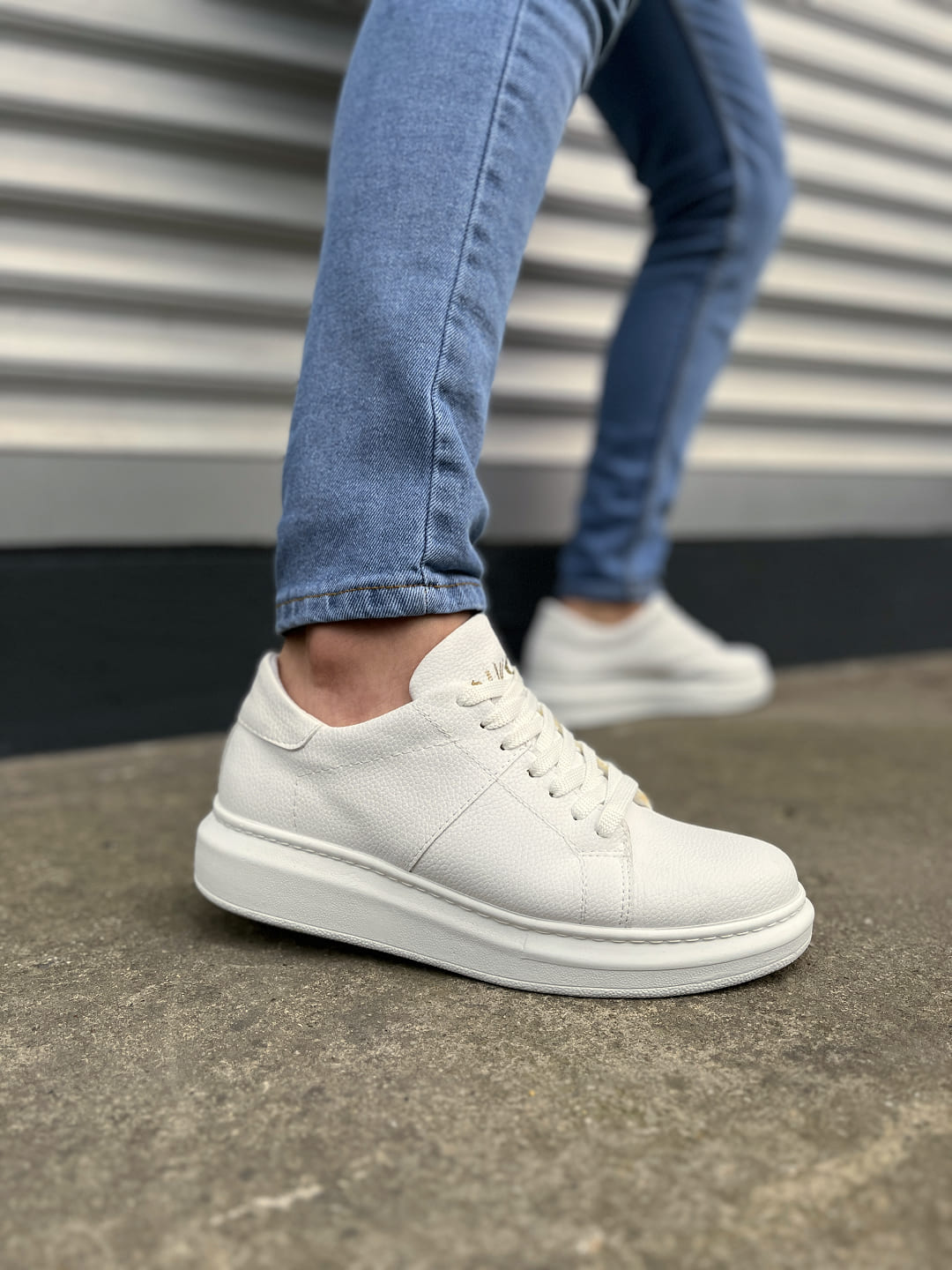 JY151 Boost Bağcıklı Cilt Erkek Günlük Sneaker Ayakkabı CBT - Beyaz