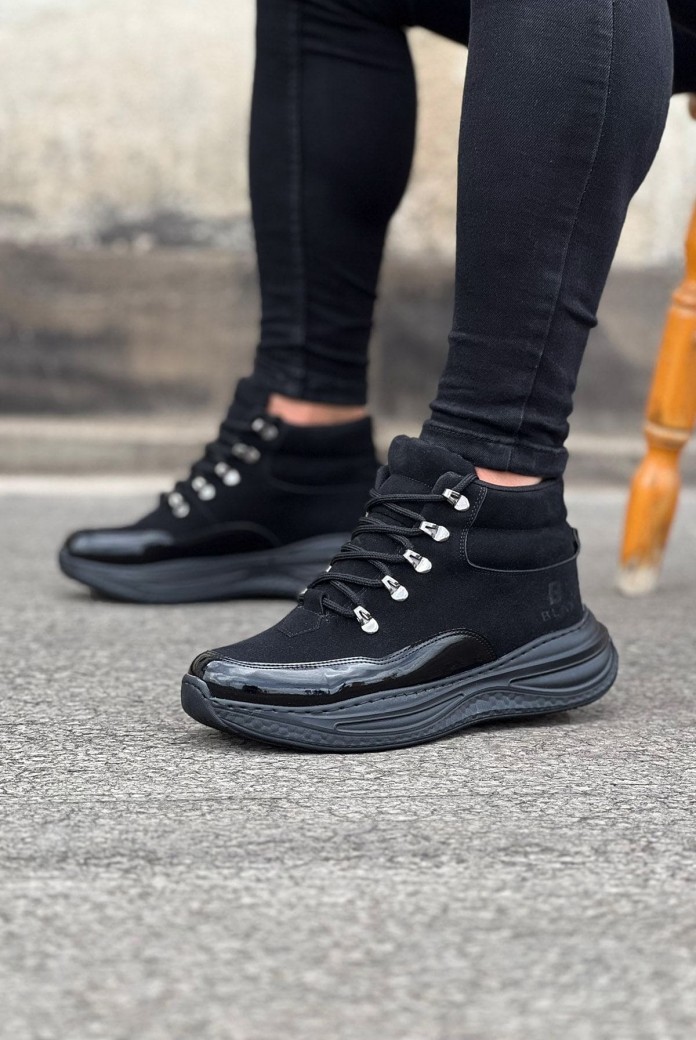 WG035 Erkek Spor Günlük Bağcıklı Süet Rugan Bot SRST - Siyah WG035 Erkek Spor Günlük Bağcıklı Süet Rugan Bot SRST - Siyah